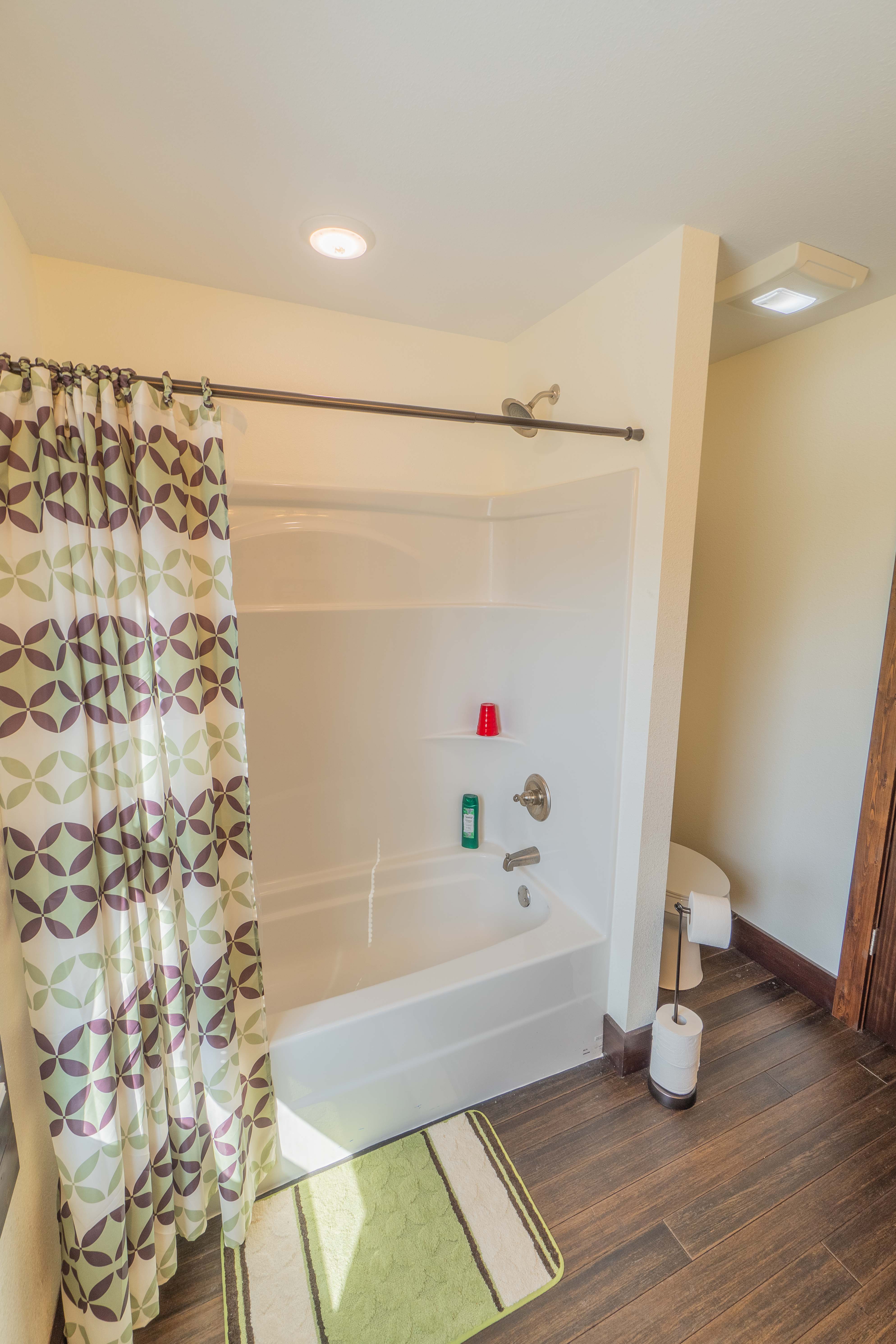 Lake Nehai Home Missouri Land & Farm